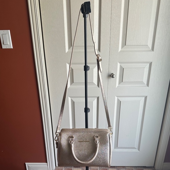 Pierre Cardin Gold Bag - Picture 16 of 16